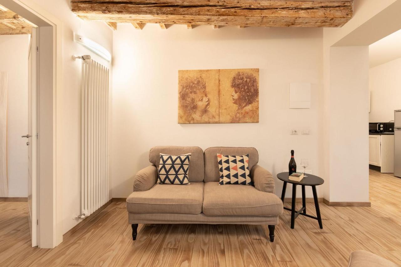 Istay - Zannetti Florencia